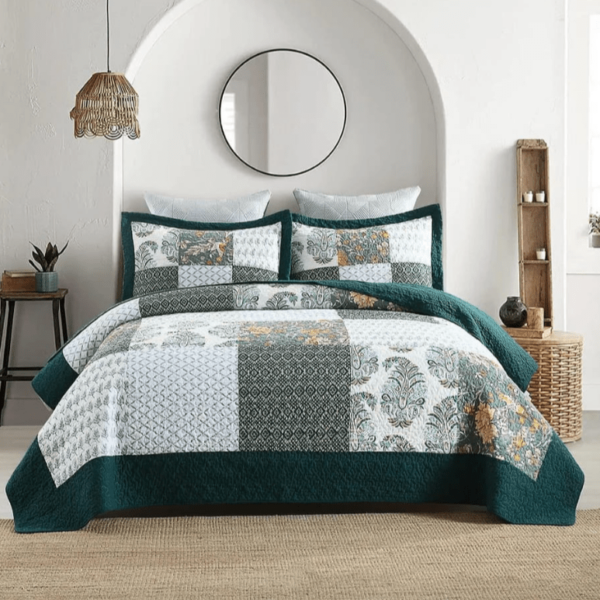 Vintage patchwork cotton bedcover set